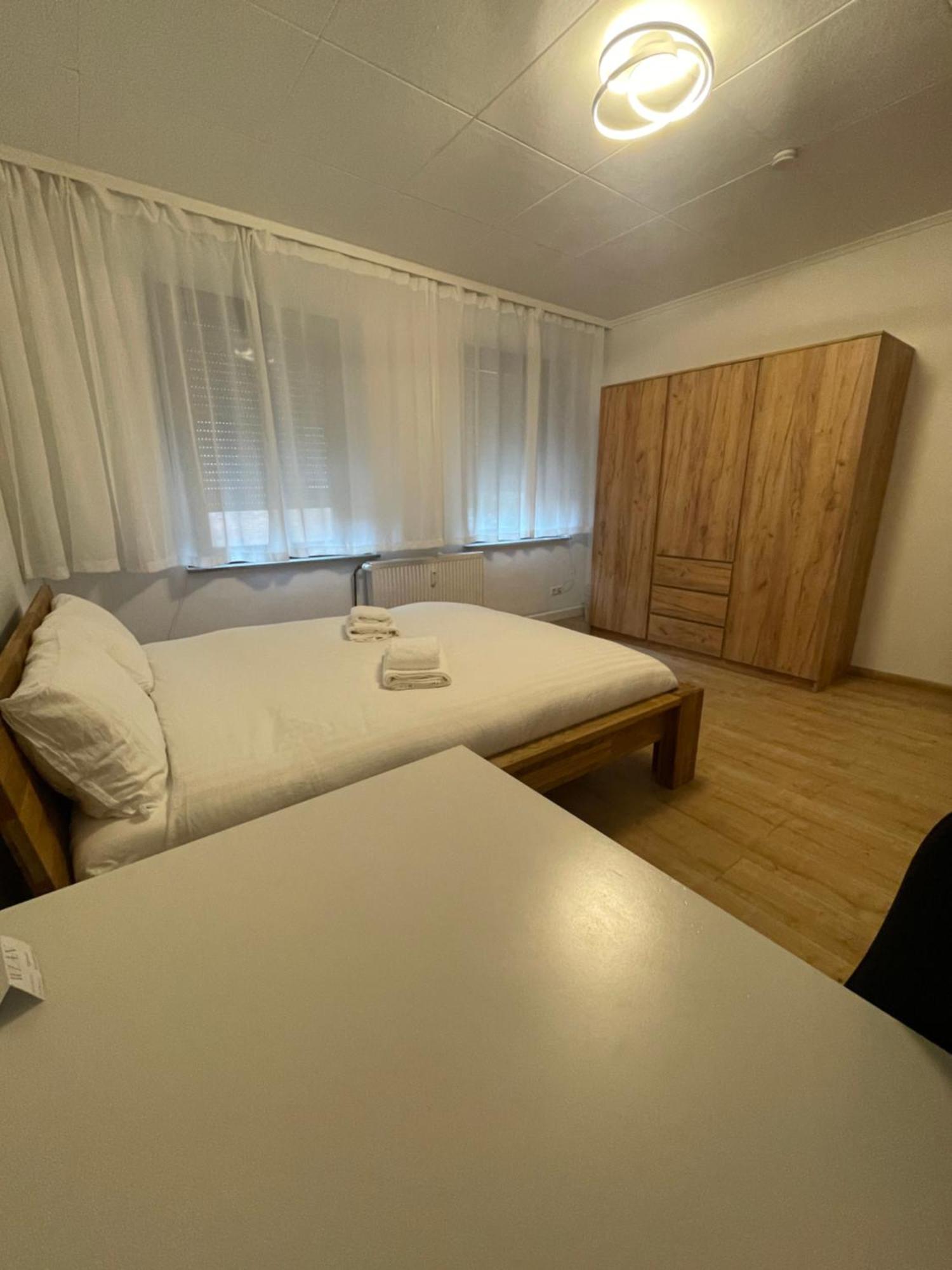 Bequemes Zimmer In Moderner Unterkunft My Pension Duisburg Ngoại thất bức ảnh