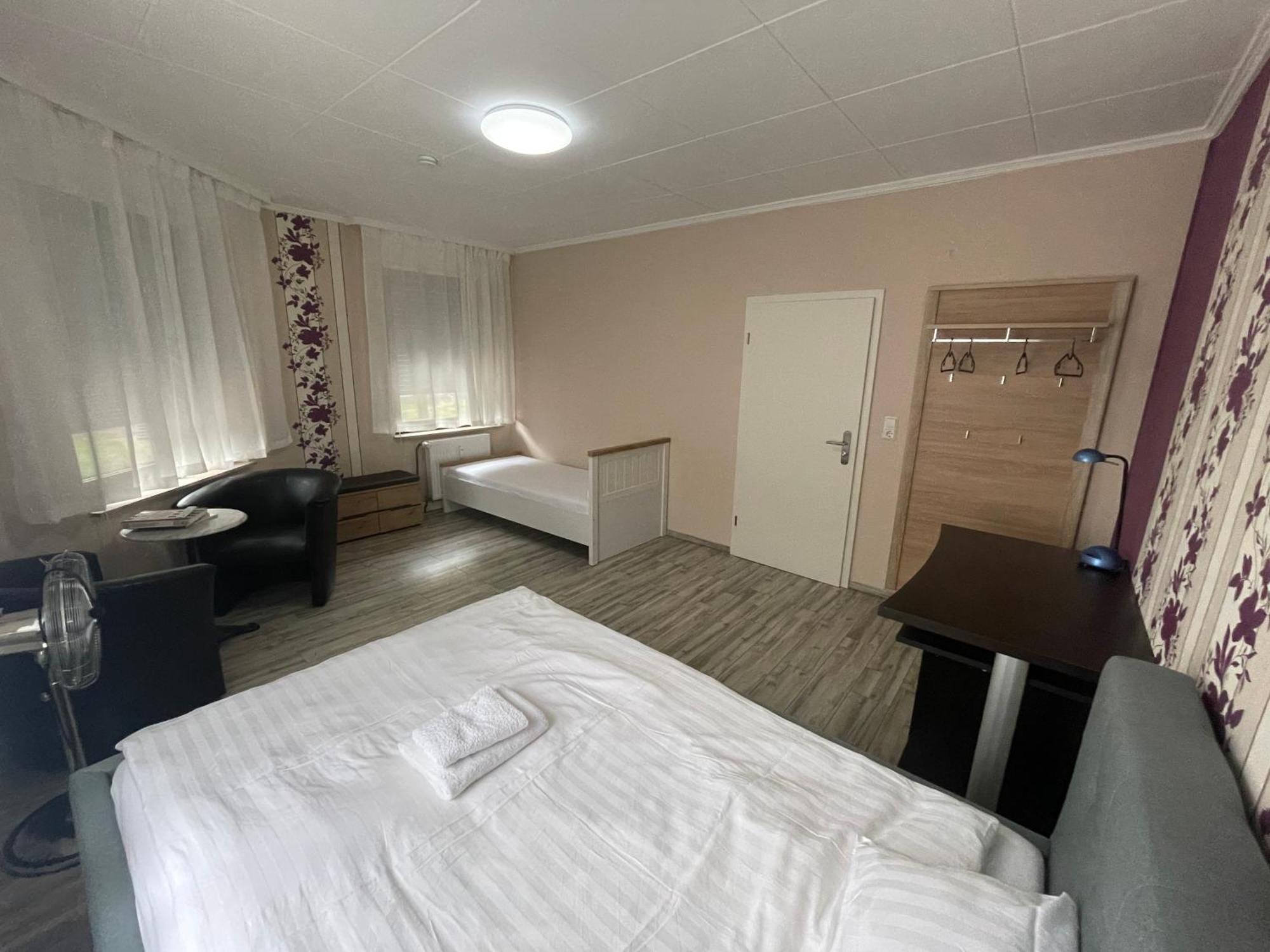 Bequemes Zimmer In Moderner Unterkunft My Pension Duisburg Ngoại thất bức ảnh
