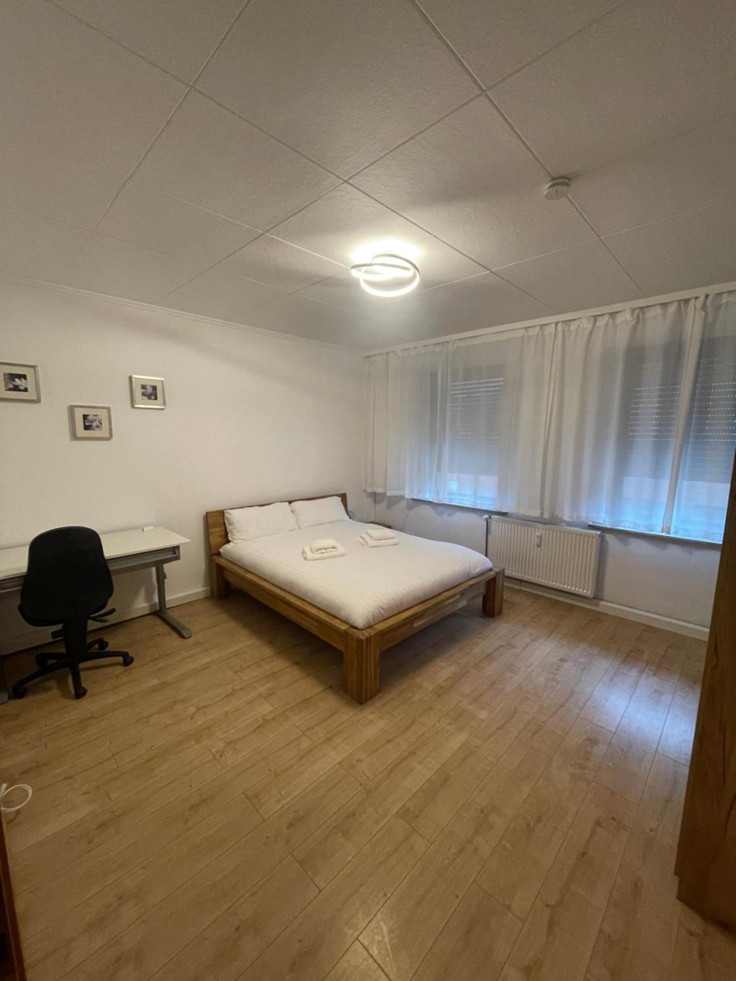 Bequemes Zimmer In Moderner Unterkunft My Pension Duisburg Ngoại thất bức ảnh